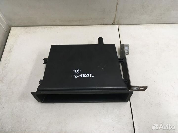 Ящик передней консоли Almera N15 1995-2000