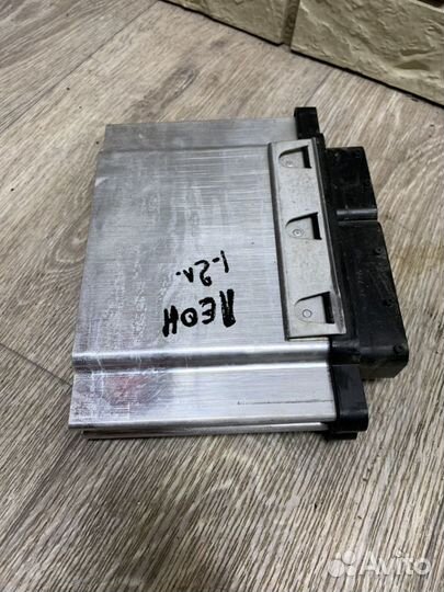 Seat Leon (5F) Блок управления двигателем 1,2л