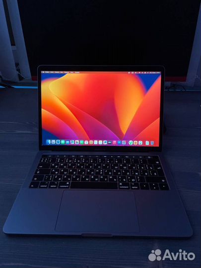 Macbook pro 13 2017 touch bar i7