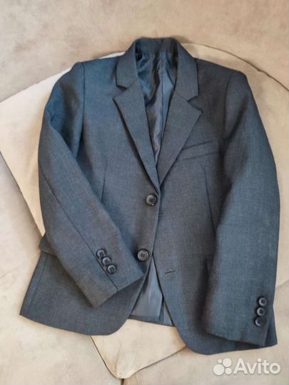 Пиджак классический на мальчика 110-116