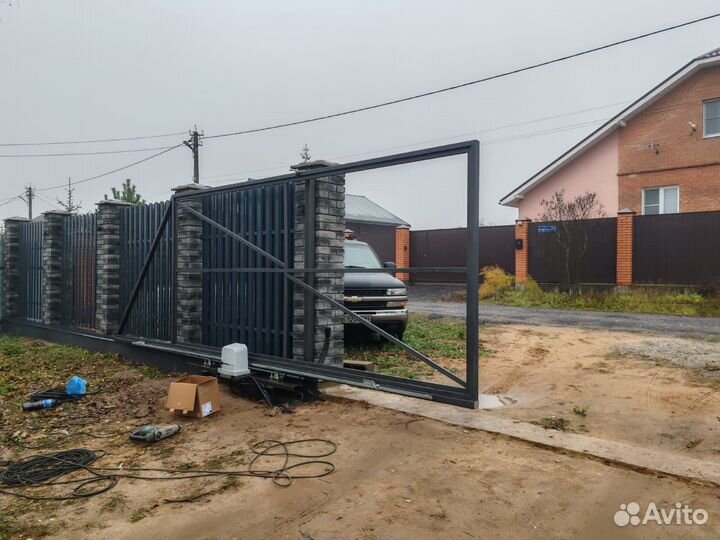 Откатные ворота для дома