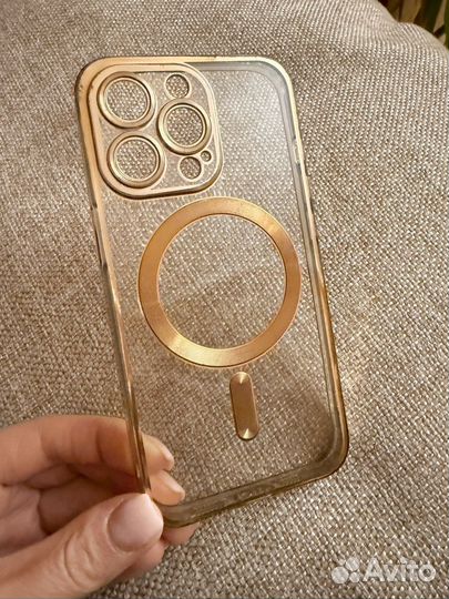 Чехол на iPhone 13 pro