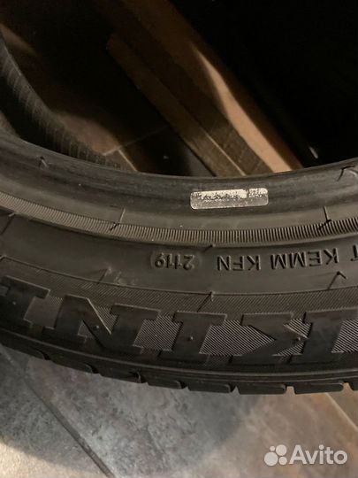 Kinforest KF-550 275/45 R21