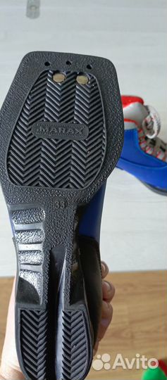 Продам детские лыжнфе ботинки р. 33