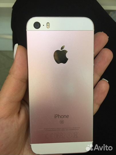 iPhone SE, 32 ГБ