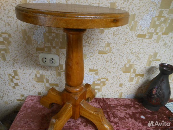 Подставка под цветы дерево