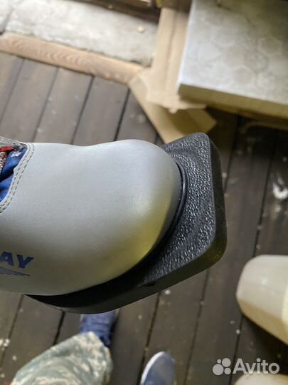 Лыжные ботинки