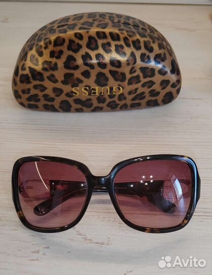 Солнцезащитные очки Guess оригинал