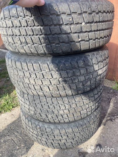 Cooper Weather-Master S/T 2 225/60 R17