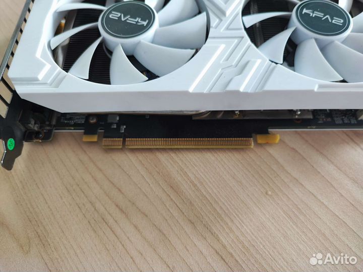 Видеокарта gtx 1660 super kfa2 белая