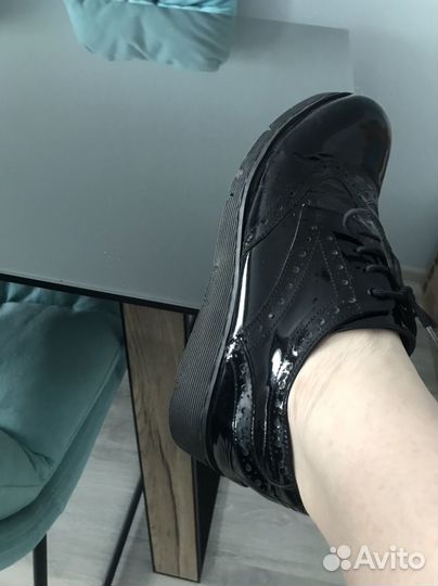 Лаковые туфли