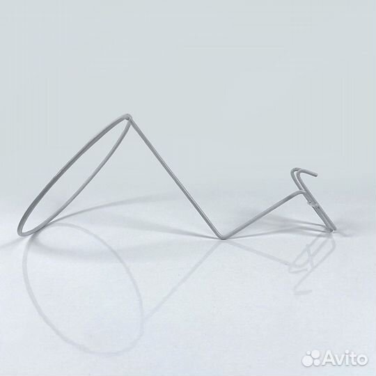 Подставка для шляп на сетку (крепление пруток), б