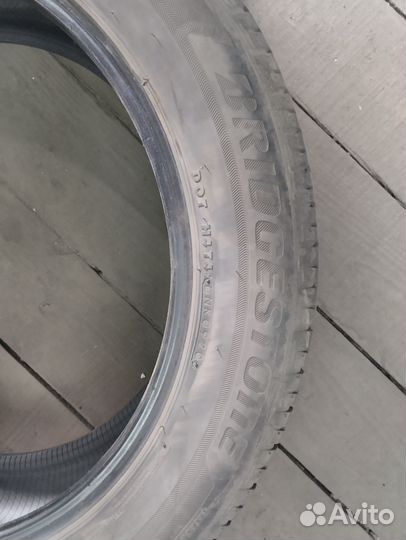 Bridgestone Ecopia EP422 Plus 225/55 R19 99