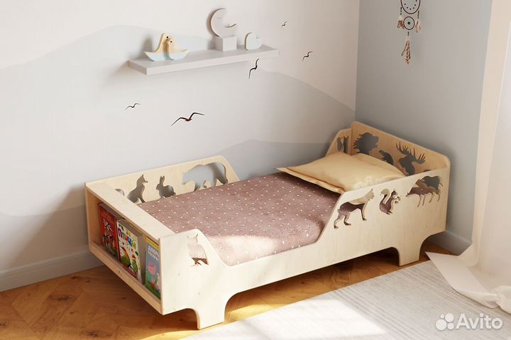 Кроватка детская лесная тематика лаковое покрытие