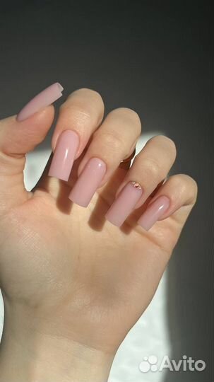 Маникюр с выездом на дом