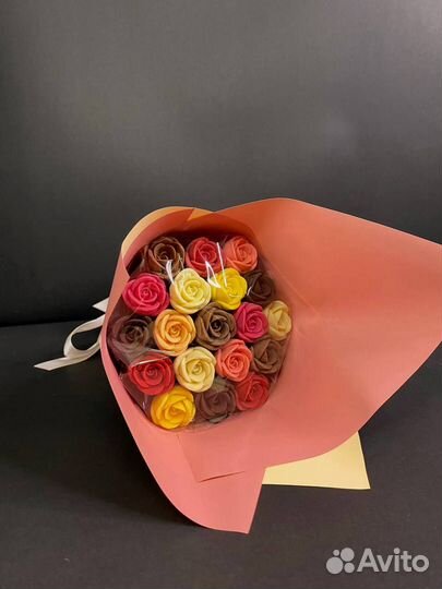 Букет - 19 Роз из Настоящего Шоколада