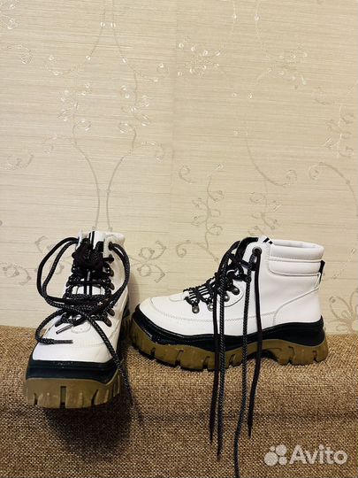 Трекинговые ботинки женские 38