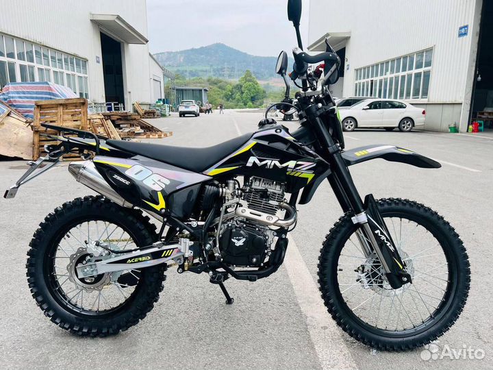 Мотоцикл эндуро 250