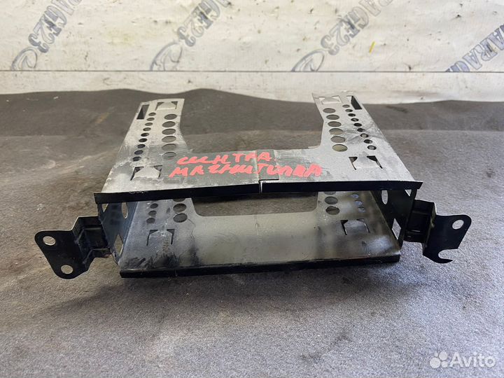 Кронштейн магнитолы Opel Sintra