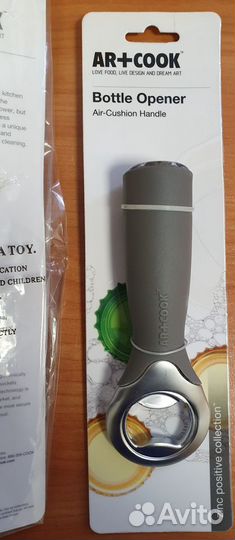 Открывалка для бутылок Art and Cook (США)