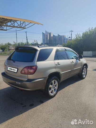 Toyota Harrier 2.2 AT, 2000, 310 000 км
