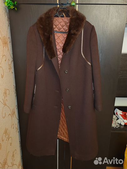Пальто женское зимнее