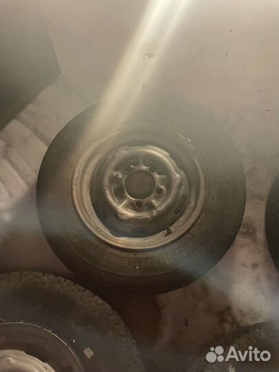 Резина с дисками на москвич