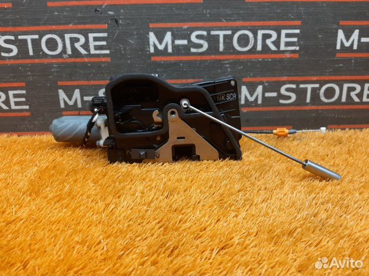 Замок двери задний правый Bmw 7-Series E65 N62B48B