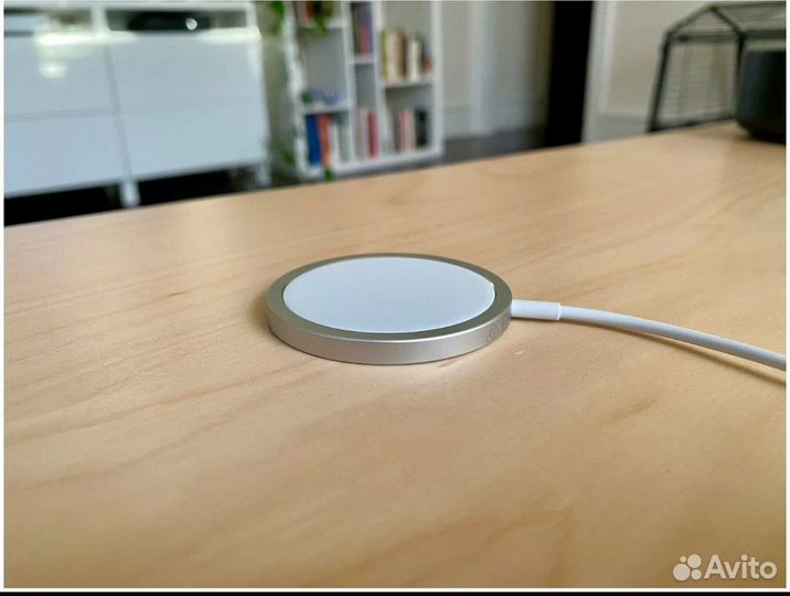 Беспроводная зарядка Apple Magsafe Charger A2140