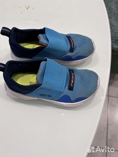 Кроссовки для мальчика 25-26