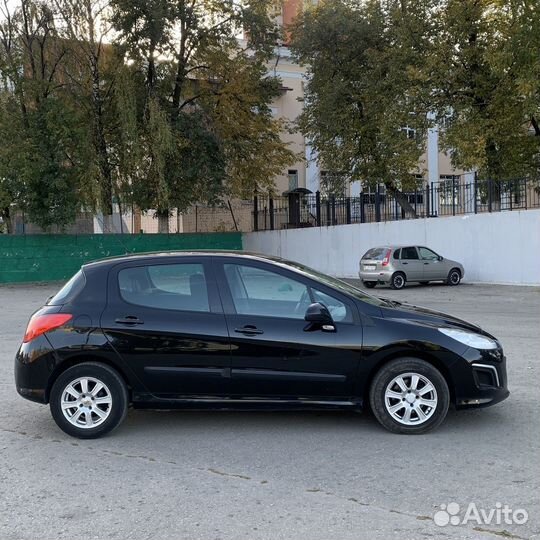 Peugeot 308 1.6 МТ, 2011, 202 000 км