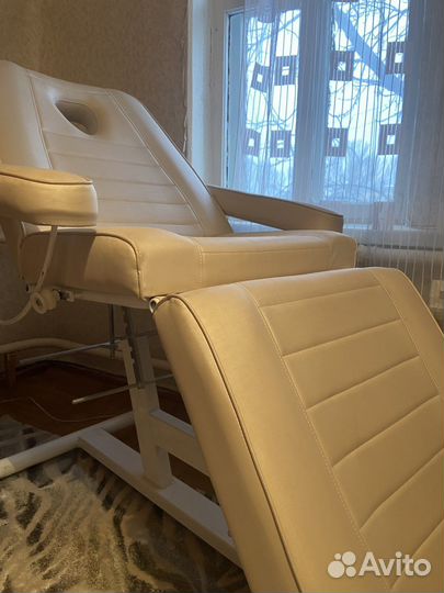 Кушетка/кресло массажное