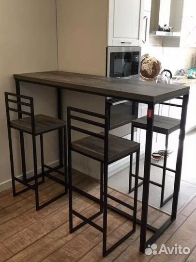 Барный стол из массива дерева