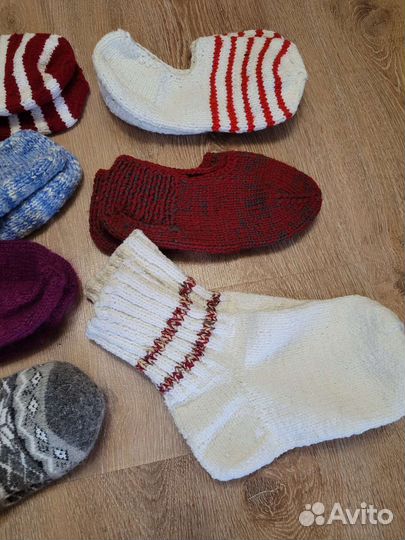 Носки и варежки шерстяные вязаные
