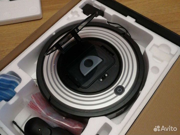 Робот пылесос redmond rv-r310