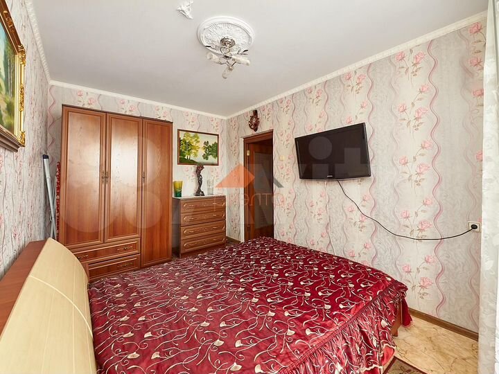 2-к. квартира, 58 м², 2/5 эт.