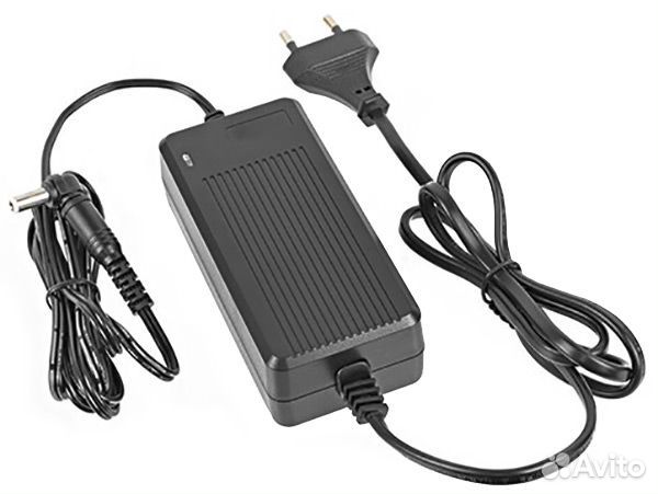 Универсальный блок питания для ноутбука Robiton