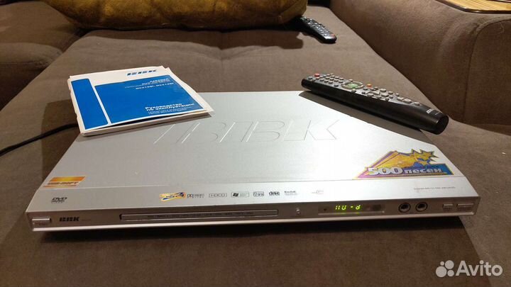 DVD плеер BBK DV412SI с караоке