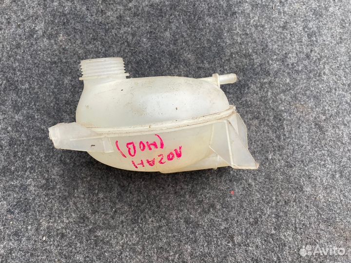 Бачок расширительный Renault Logan