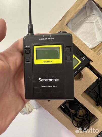 Микрофон петличный Saramonic Wireless комплект