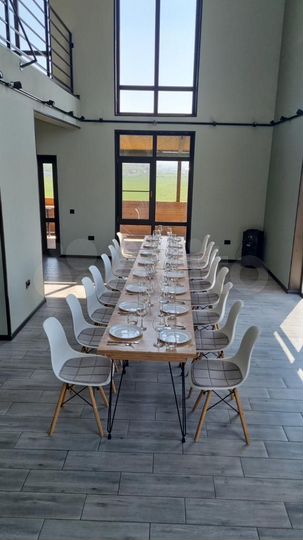 Коттедж 355 м² на участке 15 сот.