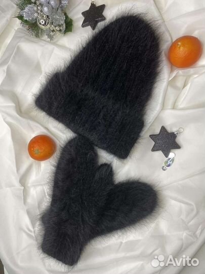 Комплект шапка и Варежки