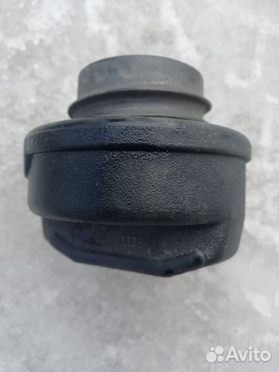 Крышка бензобака Volkswagen Passat Б5