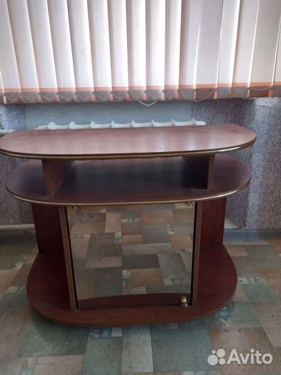 Тумба под телевизор