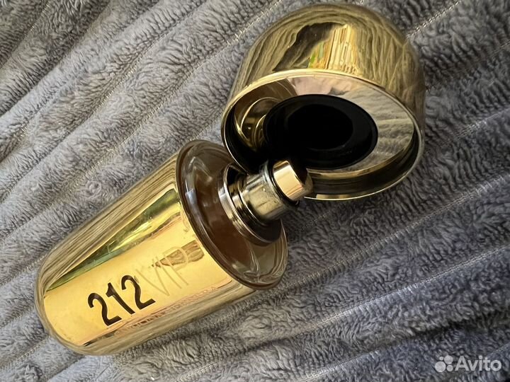 Духи carolina herrera 212VIP