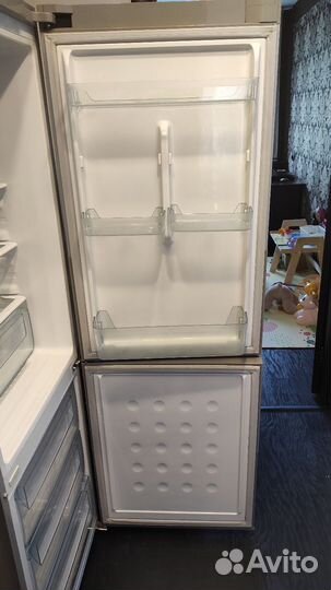 Холодильник Samsung RL-34 ects