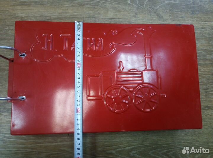 Альбом СССР для значков. Цена за штуку