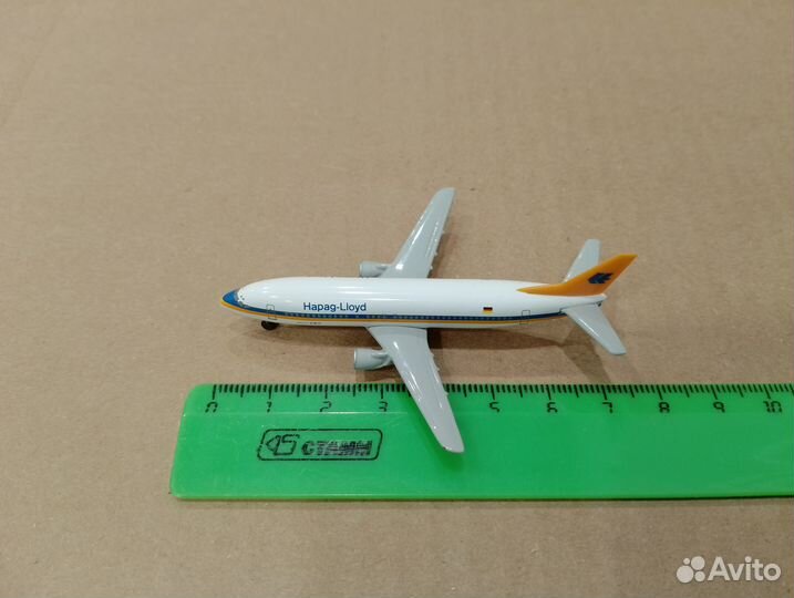 Boeing 737-400 Hapag-Lloyd