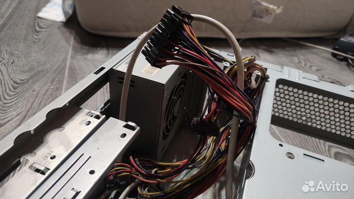 Корпус Minitower Inwin BK644 microatx 300 Вт