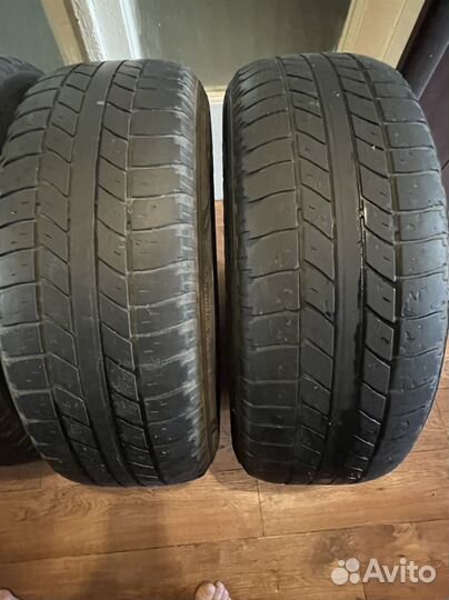 Goodyear Wrangler HP 235/65 R17